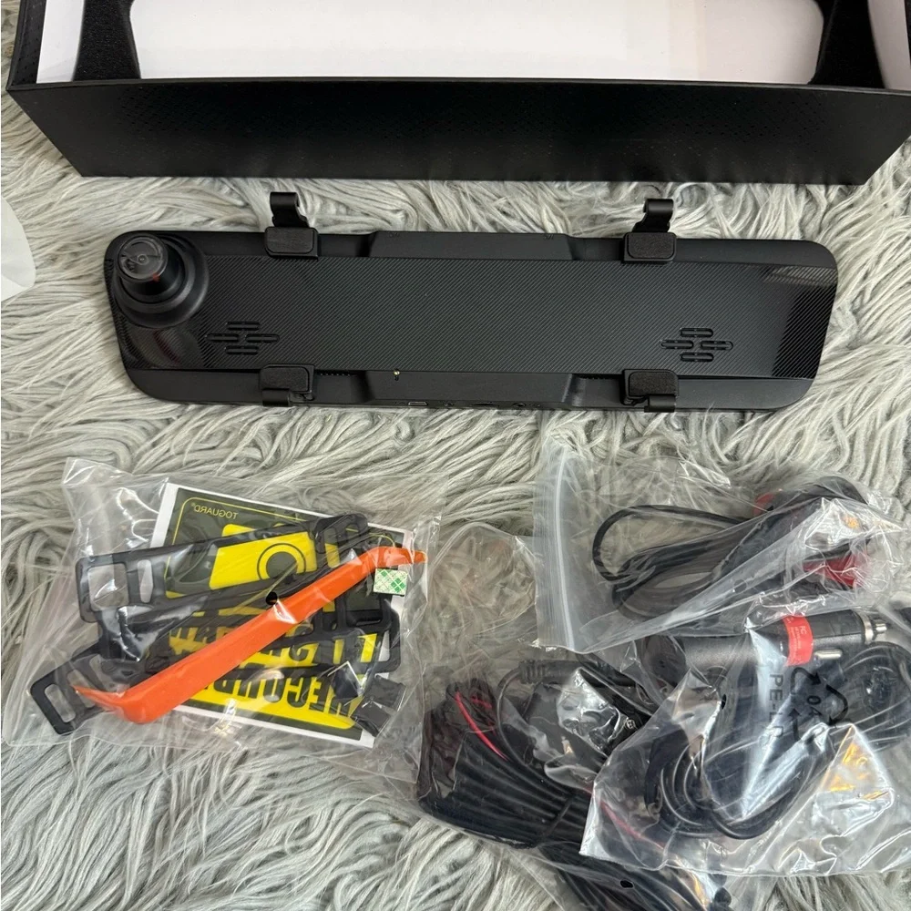FHD Streaming Media Rearview Mirror - Black